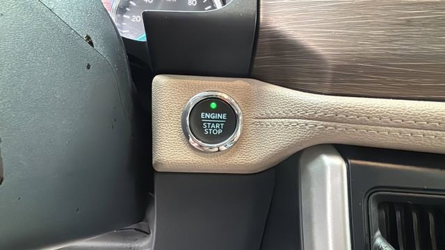 Used 2024 Ford Expedition Max Limited image 29