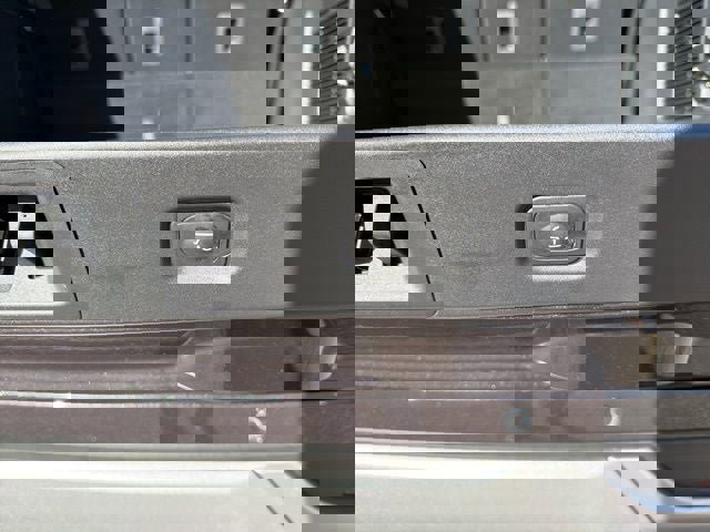 New 2026 Ford Expedition Max Platinum image 17