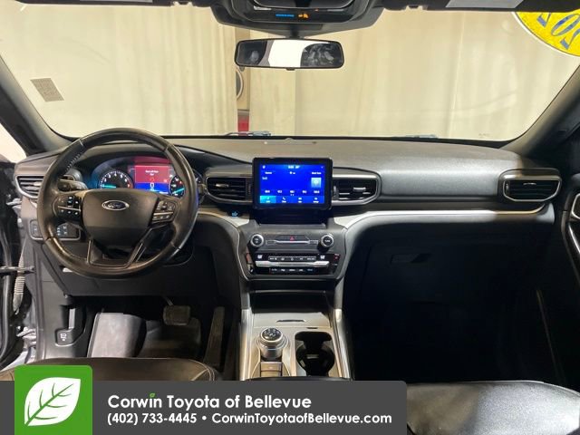Used 2020 Ford Explorer XLT w/ Equipment Group 202A image 12