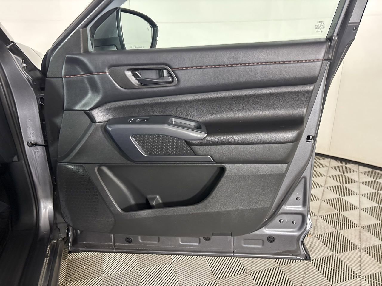 Used 2023 Nissan Pathfinder Rock Creek AWD/4WD image 27