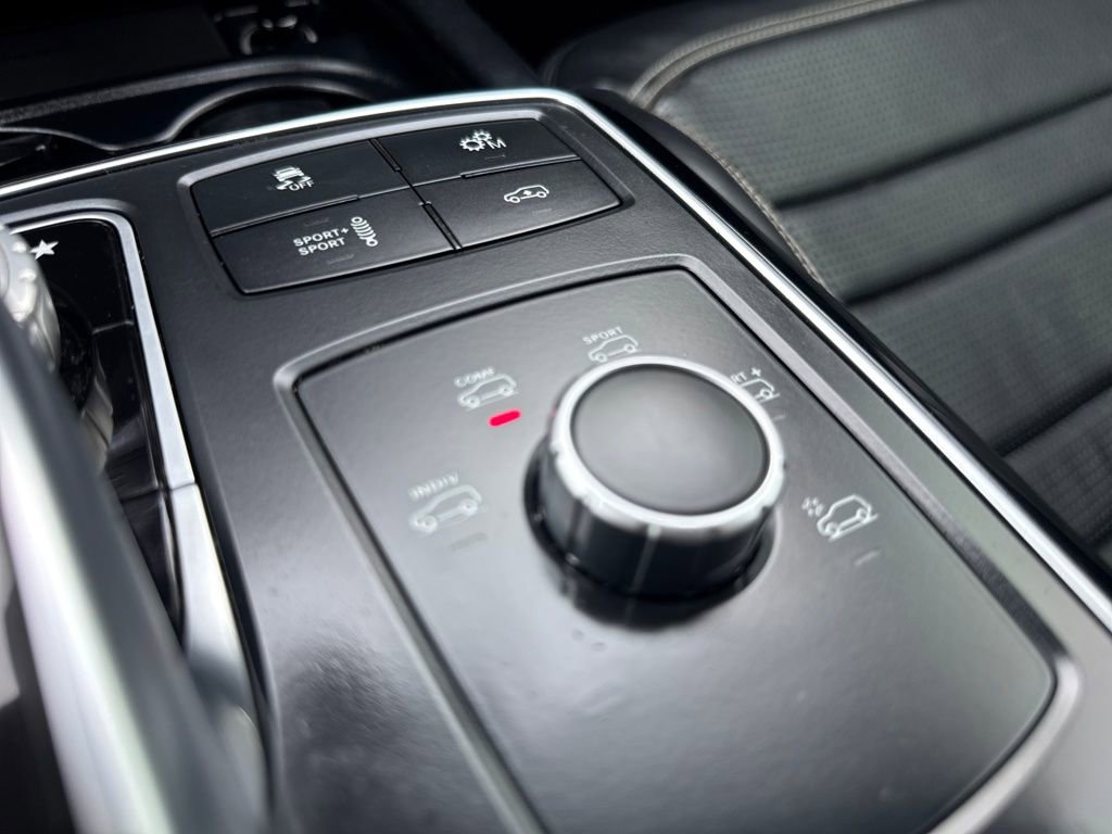 Used 2018 Mercedes-Benz GLS 63 AMG 4MATIC image 32