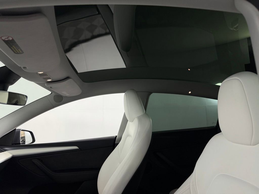 Used 2024 Tesla Model Y Long Range image 24