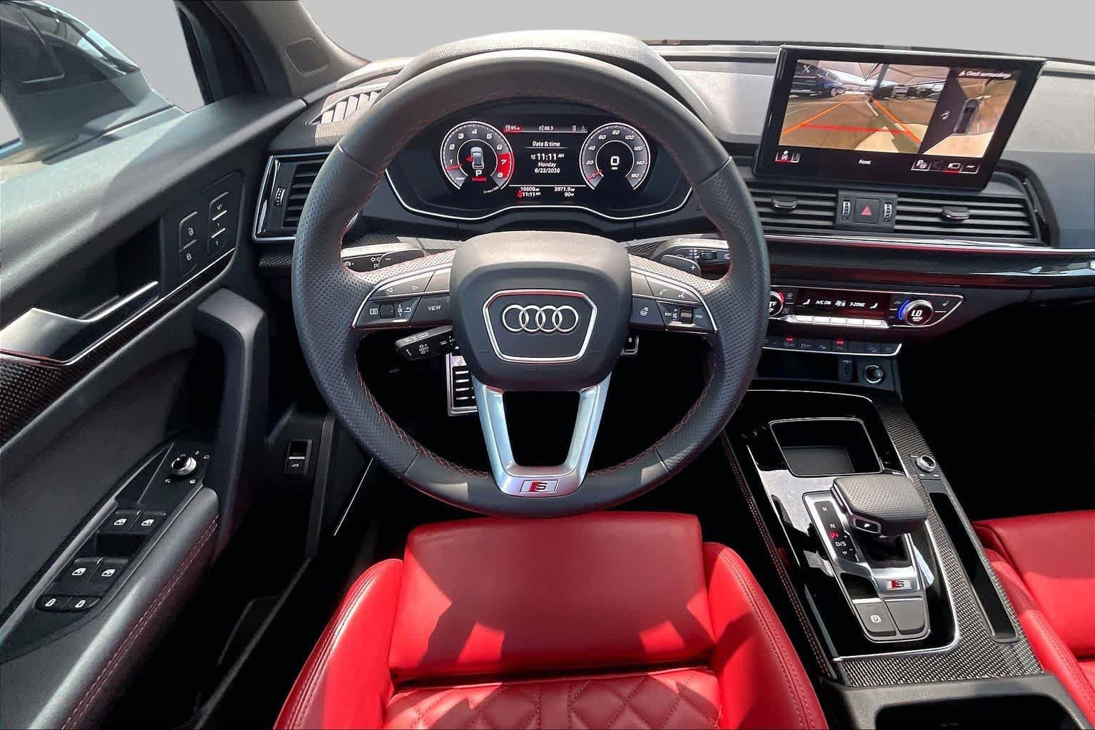 Used 2024 Audi SQ5 Prestige w/ Prestige Package AWD/4WD image 6
