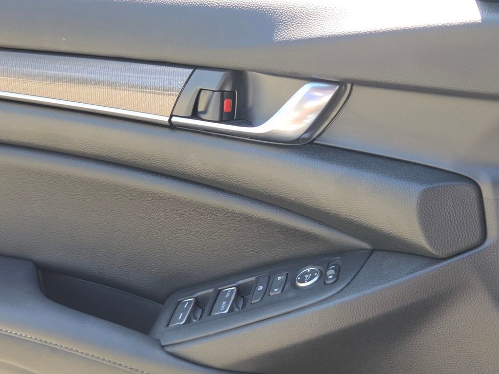 Used 2022 Honda Accord Sport image 26