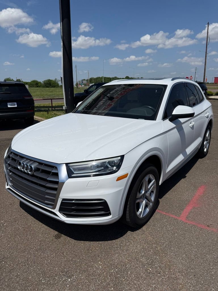 Used 2019 Audi Q5 2.0T Premium w/ Convenience Package AWD/4WD image 1
