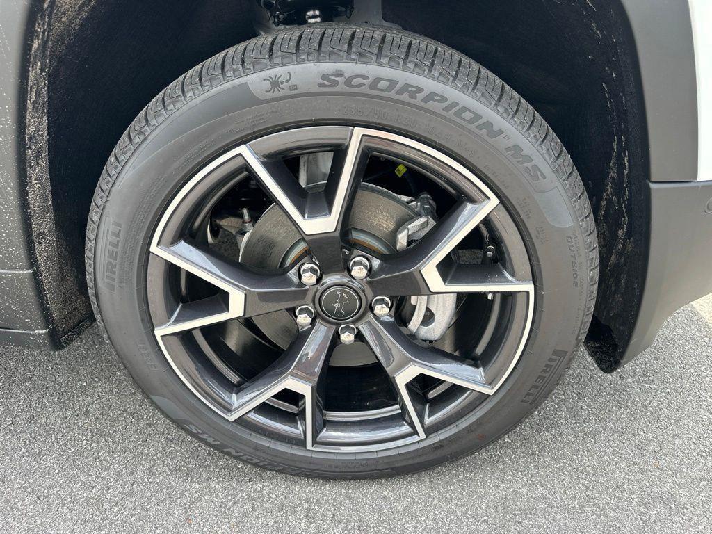 New 2026 Jeep Cherokee Overland AWD/4WD image 14