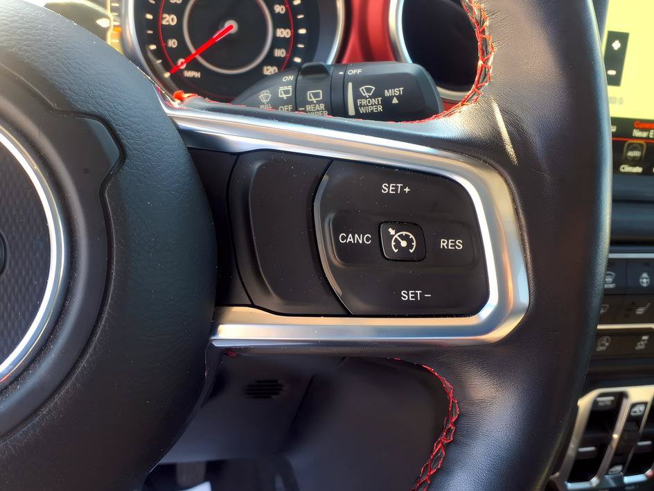 Used 2018 Jeep Wrangler Unlimited Rubicon w/ Dual Top Group AWD/4WD image 26