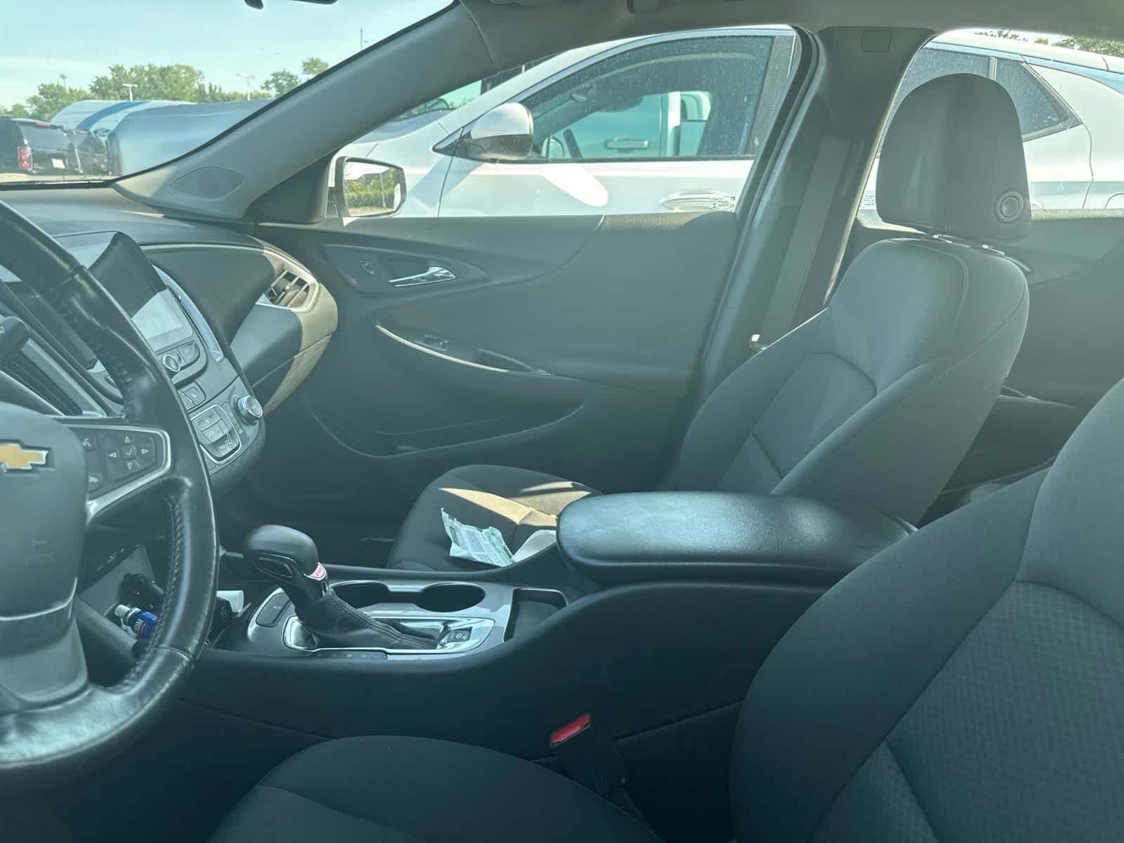 Used 2022 Chevrolet Malibu RS FWD image 30