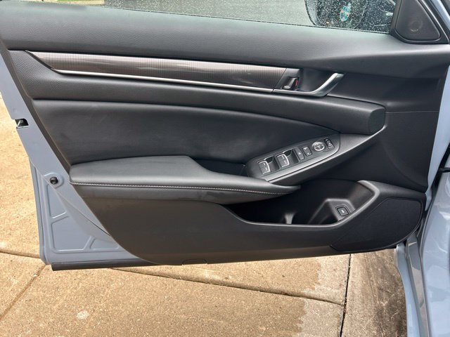 Used 2022 Honda Accord Sport image 11