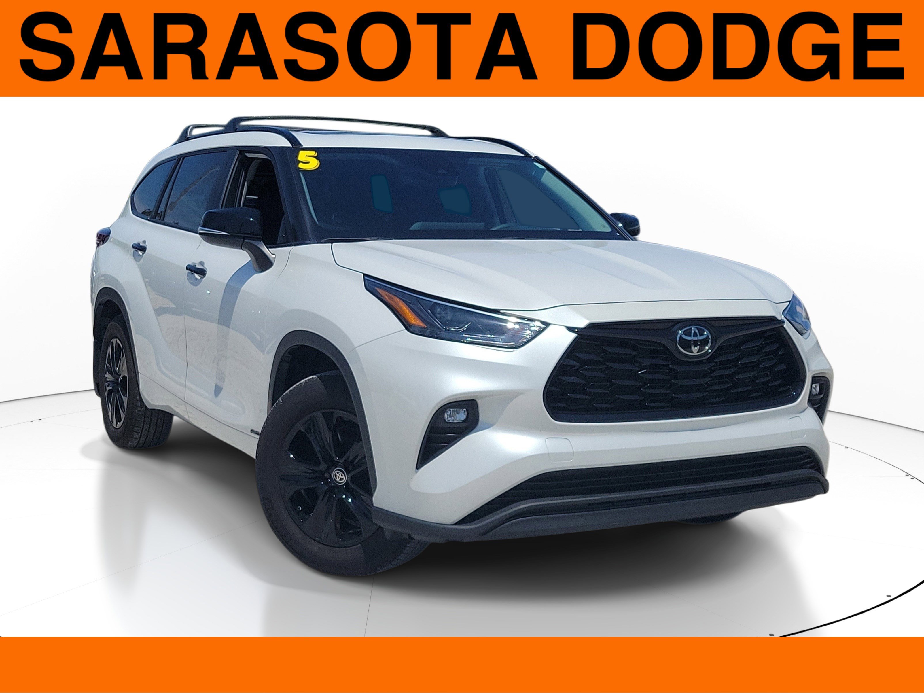 Used 2025 Toyota Highlander XLE