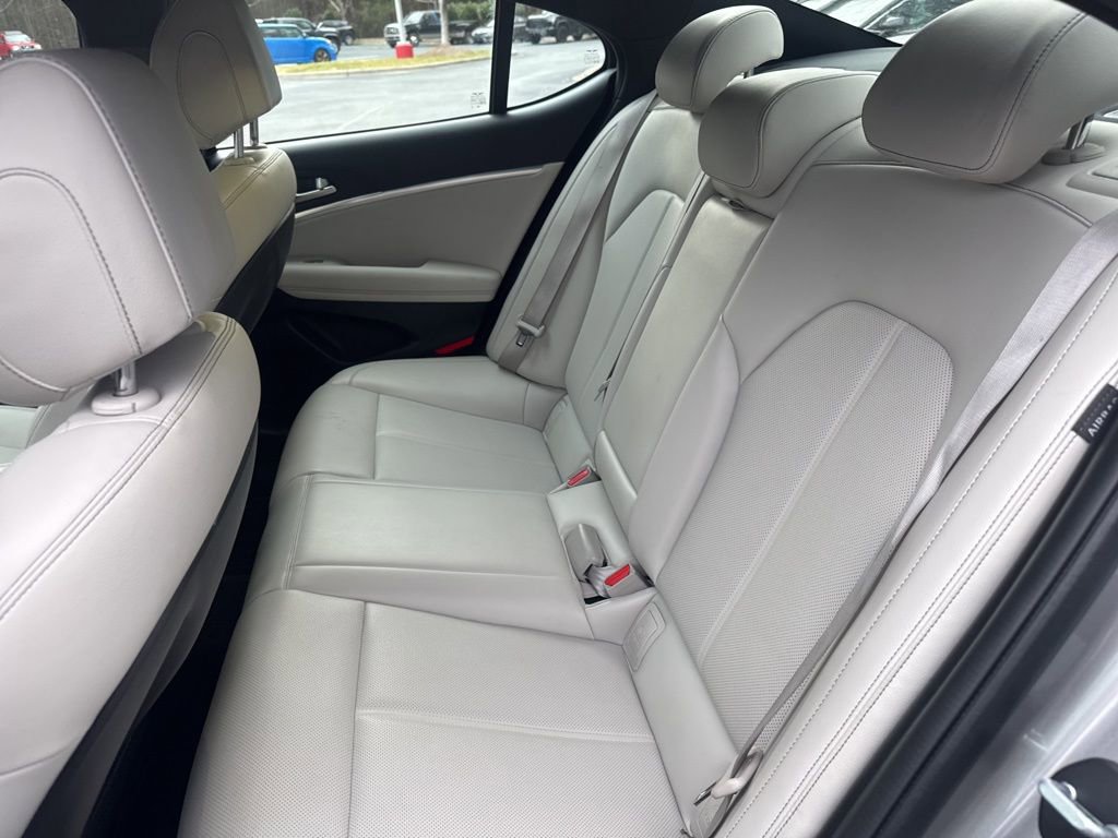 Used 2024 Genesis G70 2.5T image 11