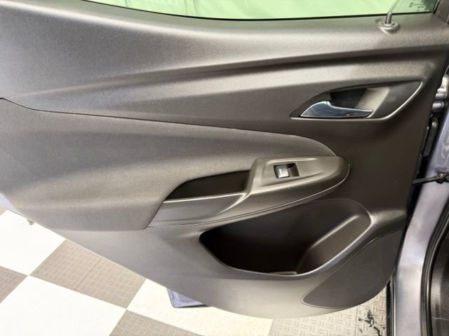 Used 2023 Chevrolet Bolt EUV LT FWD image 17