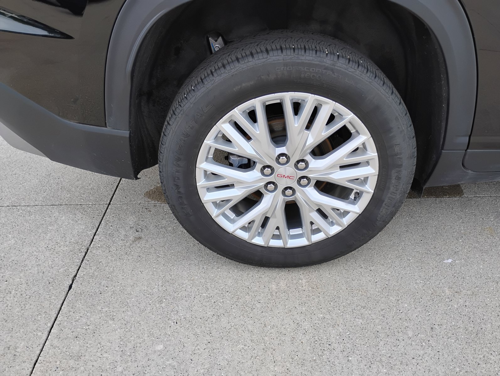 Used 2024 GMC Acadia Elevation FWD image 32