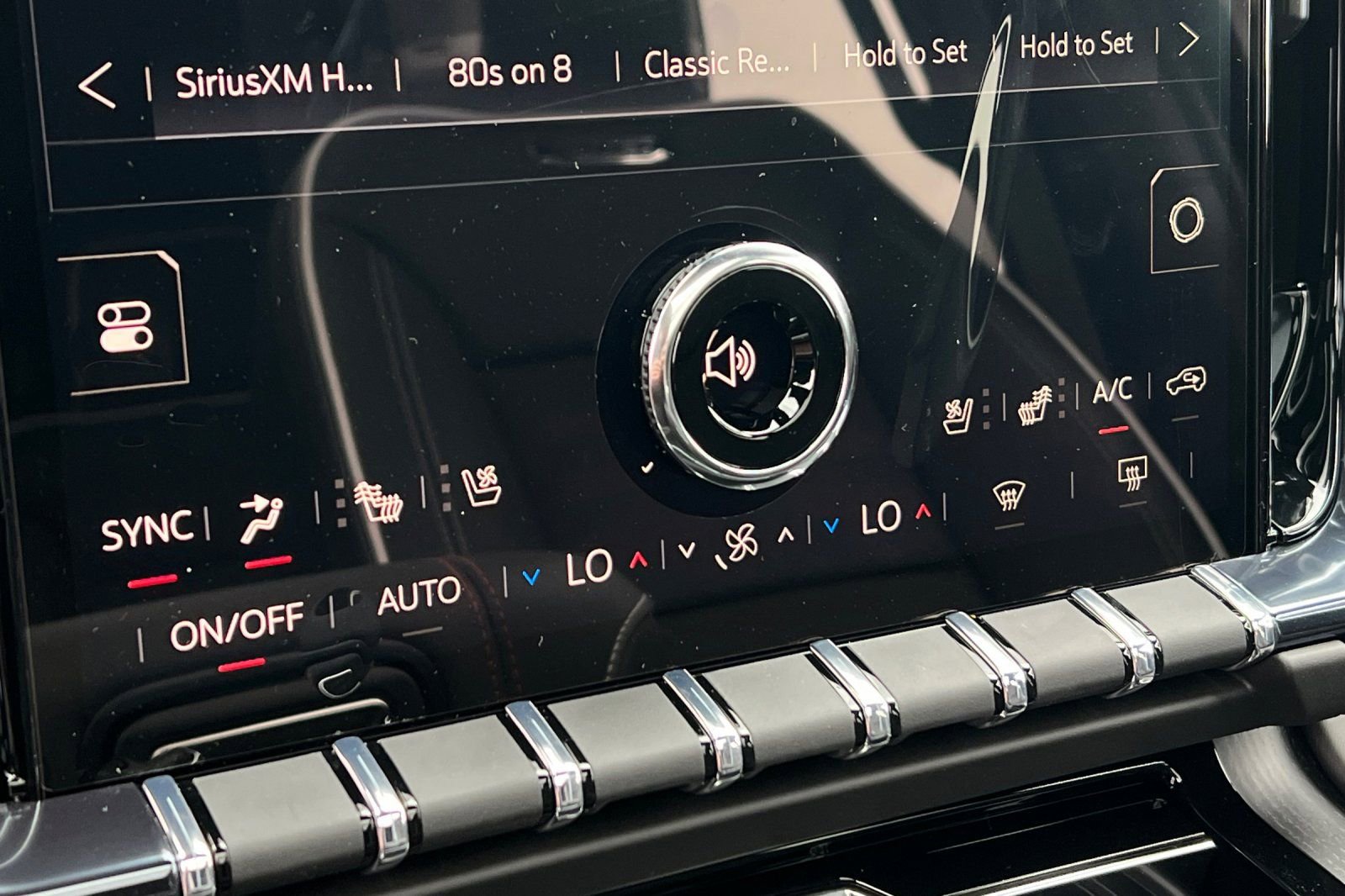 New 2026 GMC Yukon XL AT4 Ultimate AWD/4WD image 22