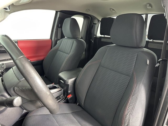 Used 2018 Toyota Tacoma SR5 image 13