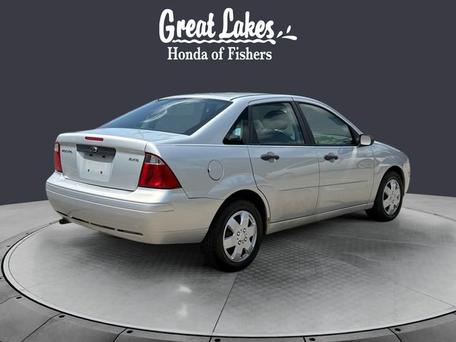 Used 2006 Ford Focus ZX4 Sedan FWD image 5