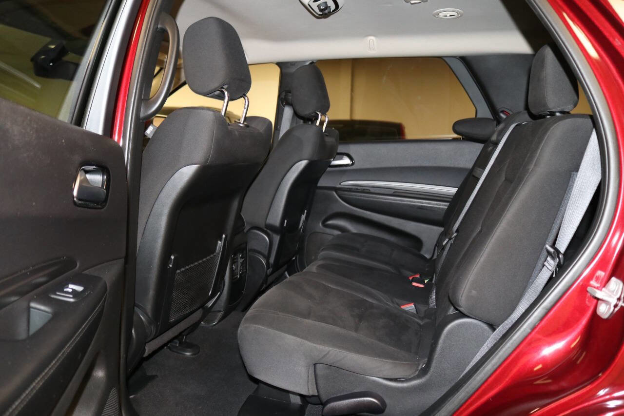 Used 2021 Dodge Durango SXT w/ 3rd Row Seating Group image 14