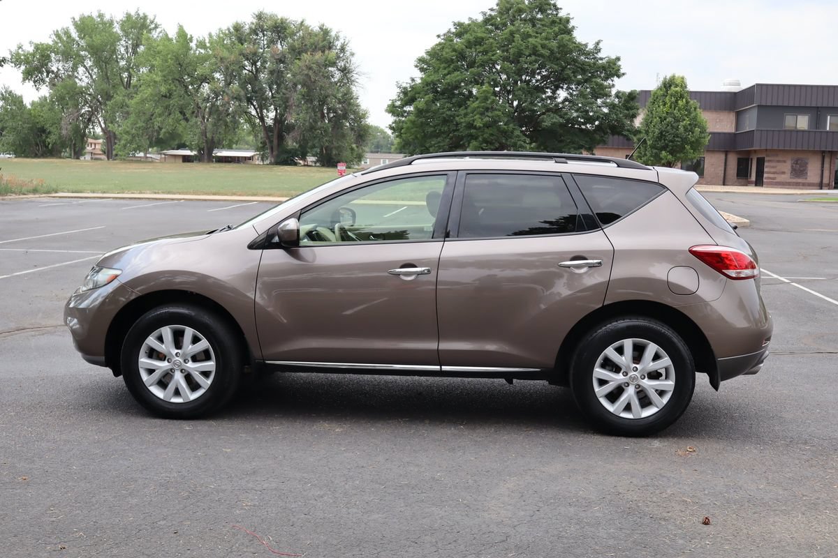 Used 2012 Nissan Murano SV AWD/4WD image 9