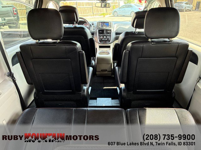Used 2019 Dodge Grand Caravan SXT FWD image 32