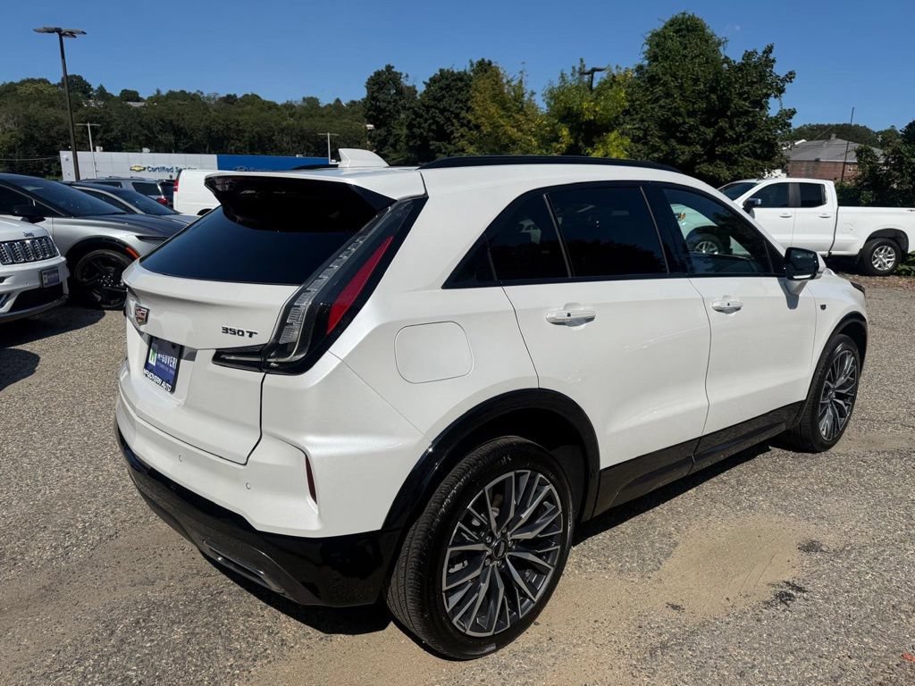 Used 2024 Cadillac XT4 Sport AWD/4WD image 7