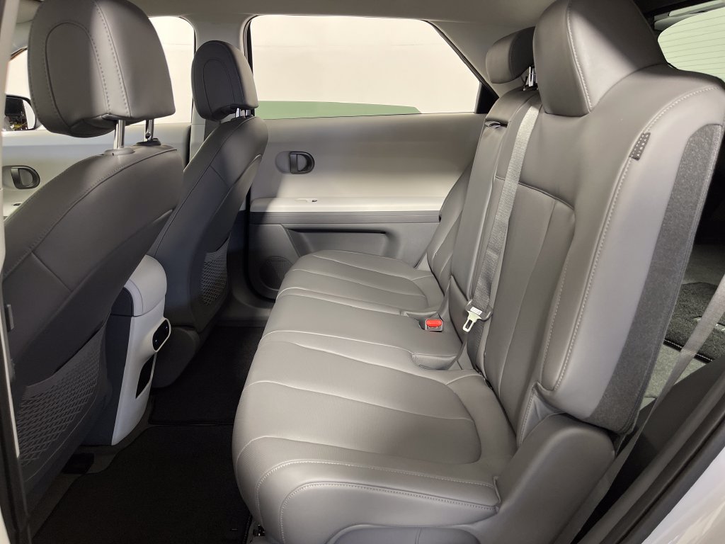 New 2027 Hyundai Ioniq 5 SEL RWD image 13