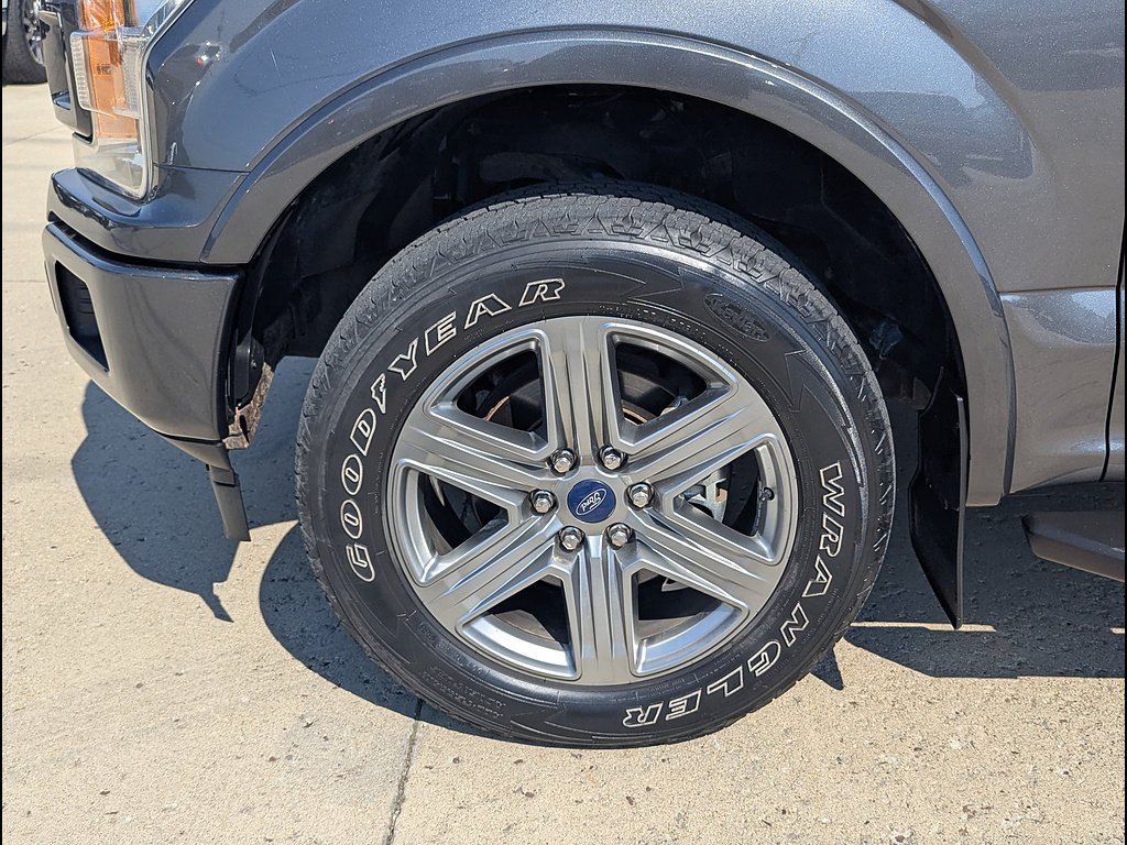 Used 2019 Ford F150 XLT w/ Equipment Group 302A Luxury AWD/4WD image 16