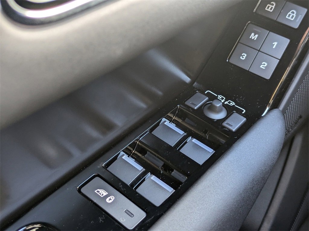 New 2026 Land Rover Range Rover Velar Dynamic SE image 22