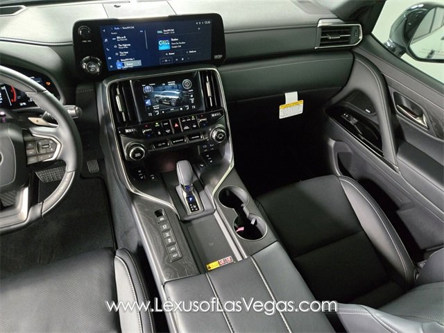 New 2026 Lexus LX 700h Luxury image 15