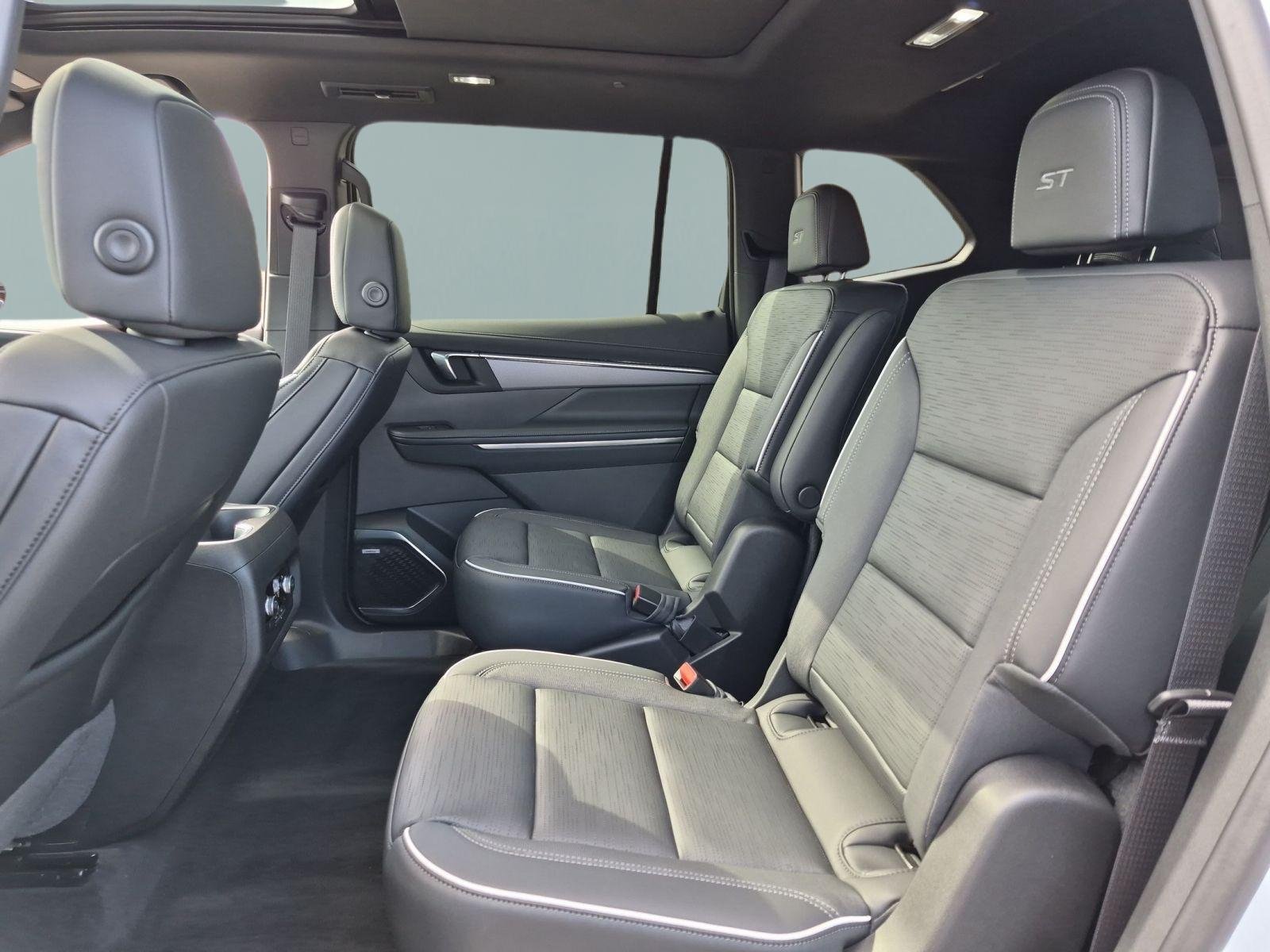 New 2026 Buick Enclave Sport Touring w/ Power Package FWD image 25