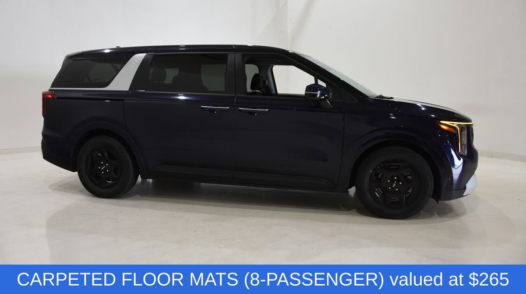 Used 2025 Kia Carnival FWD image 3