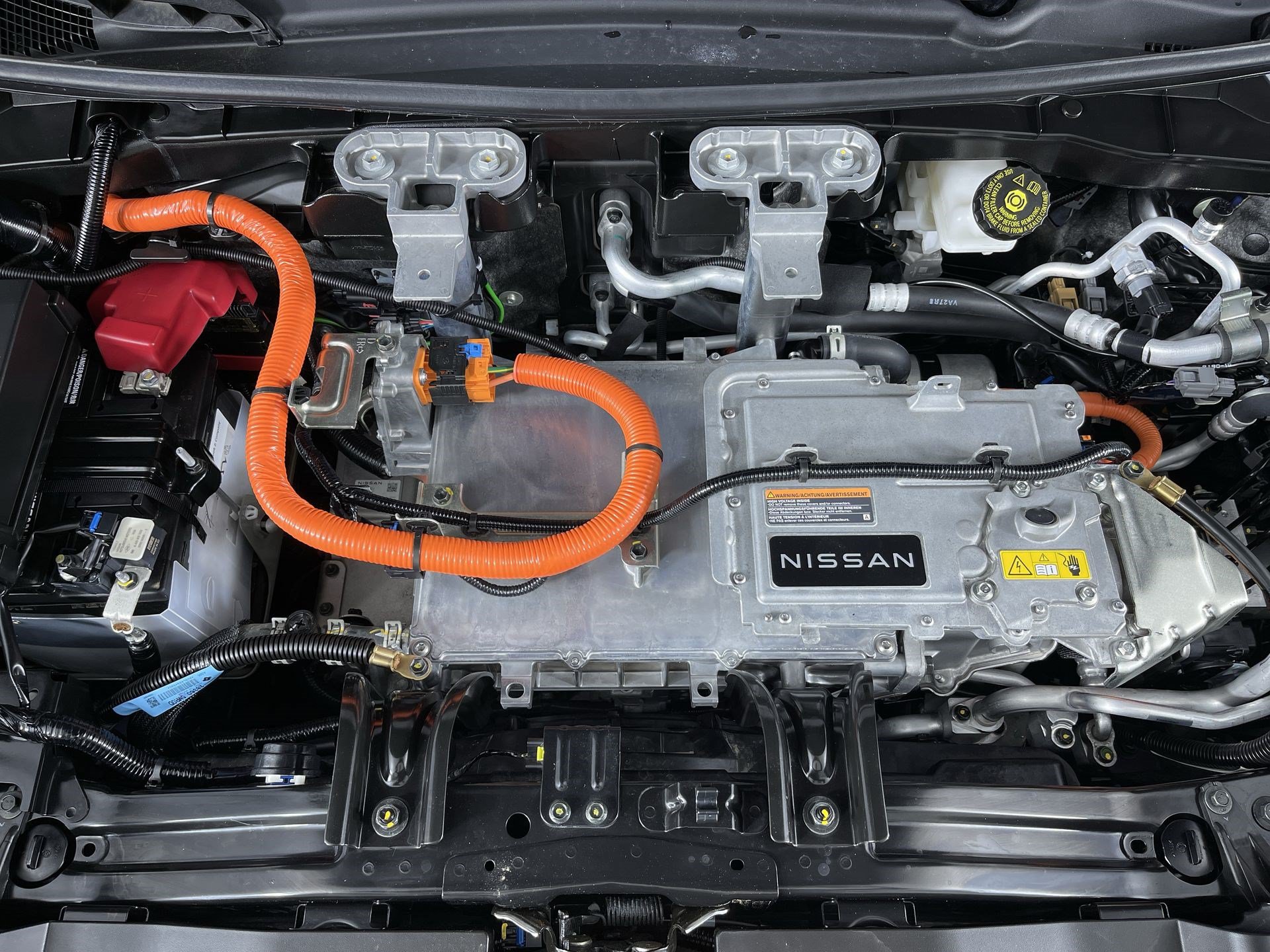 Certified 2024 Nissan Ariya AWD image 28