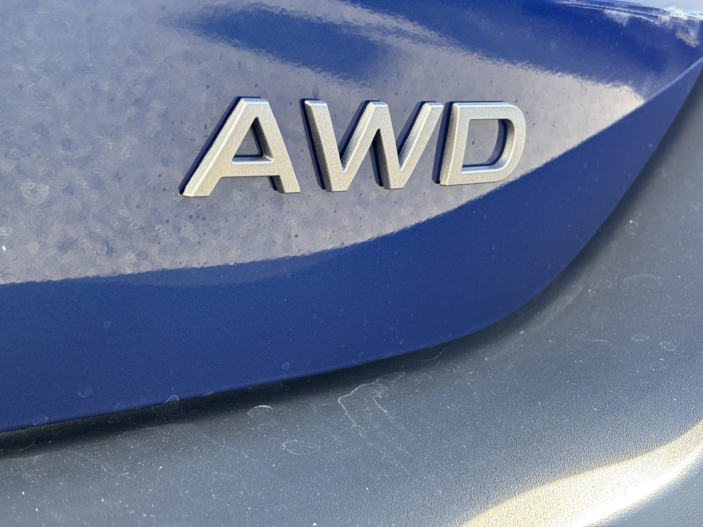 New 2027 Nissan Kicks SR AWD/4WD image 12