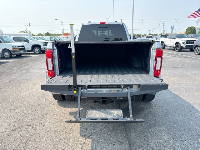 Used 2021 Ford F450 Platinum w/ FX4 Off-Road Package AWD/4WD image 24