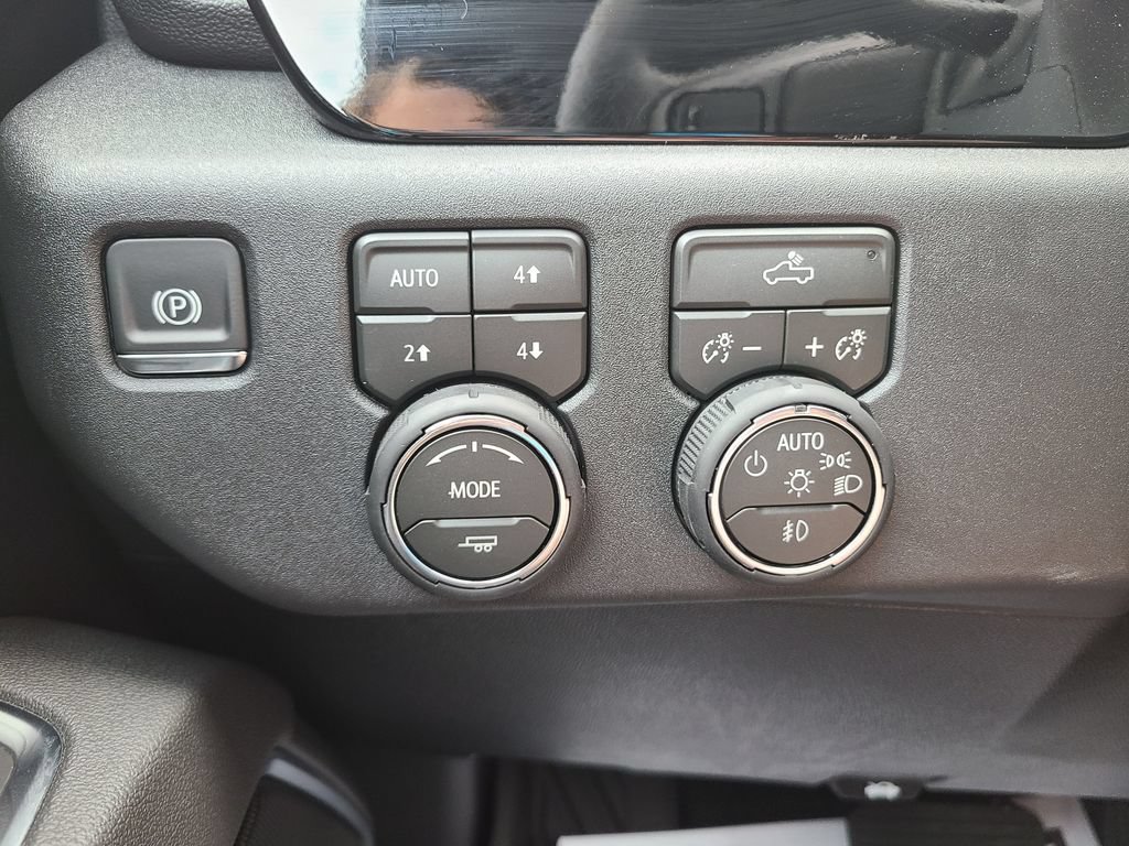 New 2026 Chevrolet Silverado 1500 RST AWD/4WD image 24