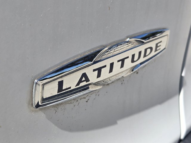 Certified 2021 Jeep Cherokee Latitude AWD/4WD image 13