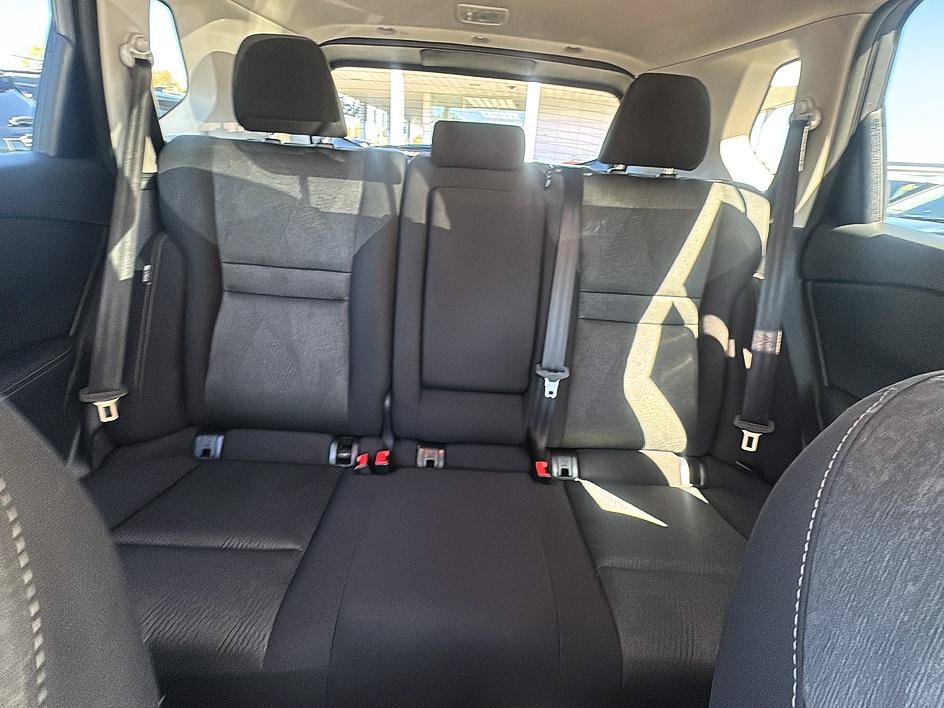 Certified 2025 Nissan Rogue SV AWD/4WD image 27