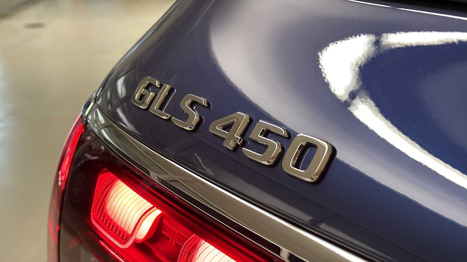 New 2026 Mercedes-Benz GLS 450 4MATIC image 9