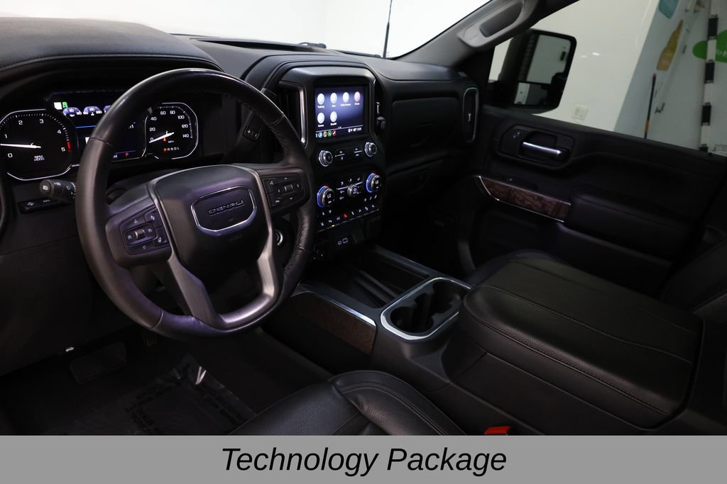 Used 2023 GMC Sierra 2500 Denali w/ Denali Black Diamond Edition AWD/4WD image 10