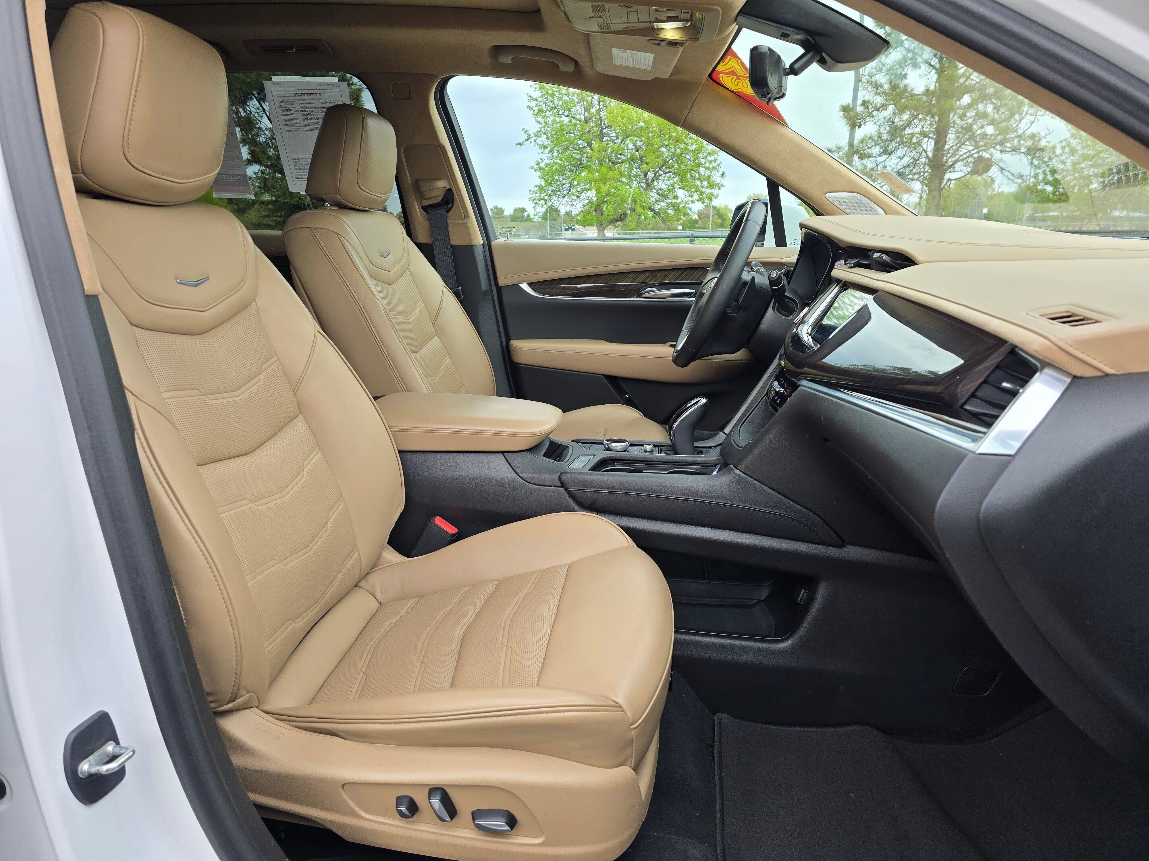 Used 2023 Cadillac XT6 Premium Luxury w/ Platinum Package image 10