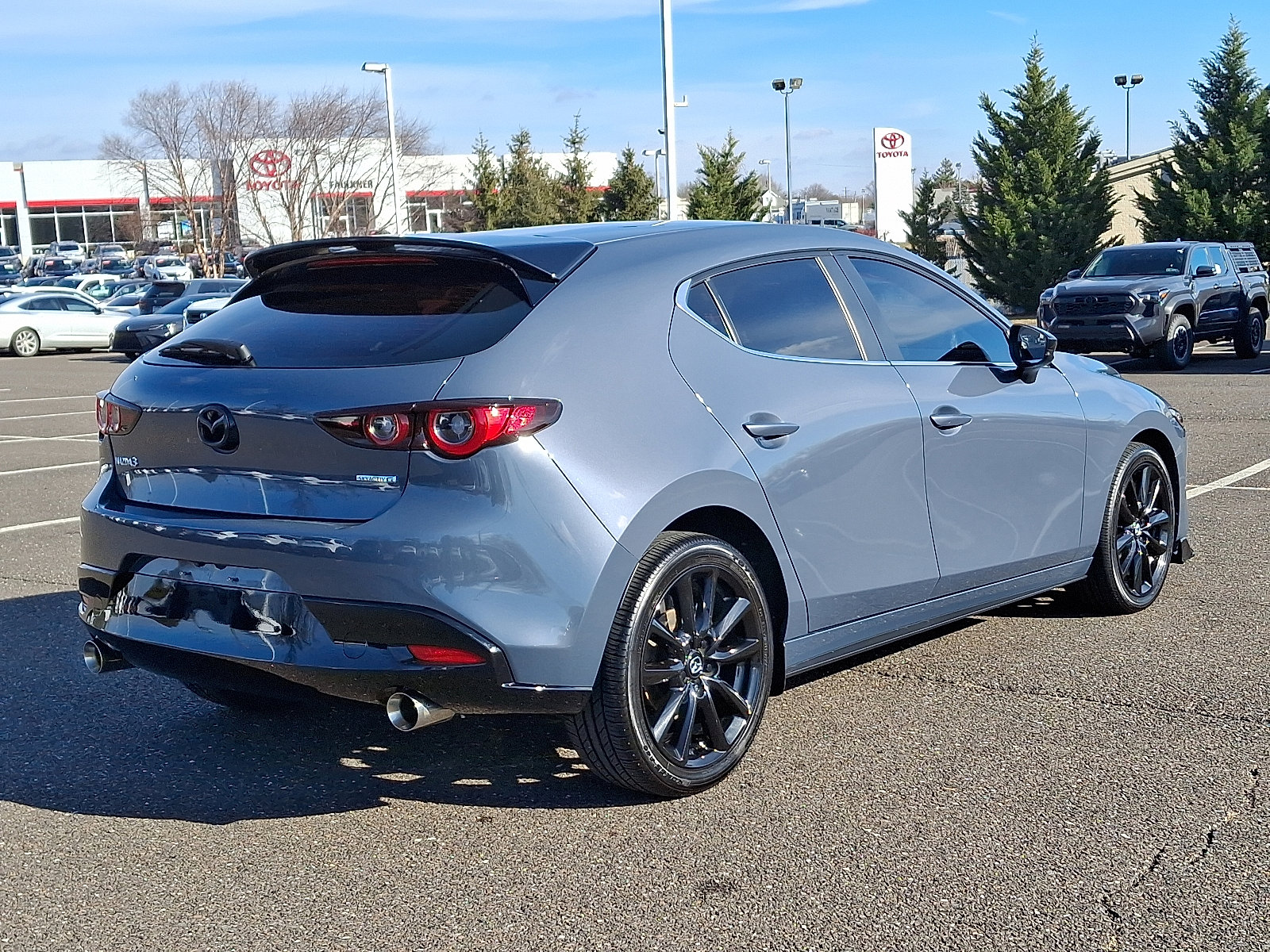 Used 2023 MAZDA MAZDA3 s image 6