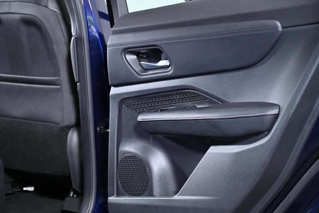 Certified 2023 Nissan Ariya FWD image 31