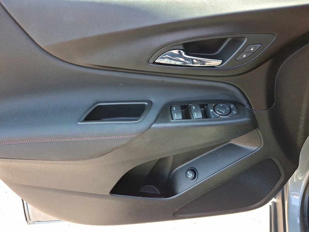 Certified 2023 Chevrolet Equinox RS FWD image 13