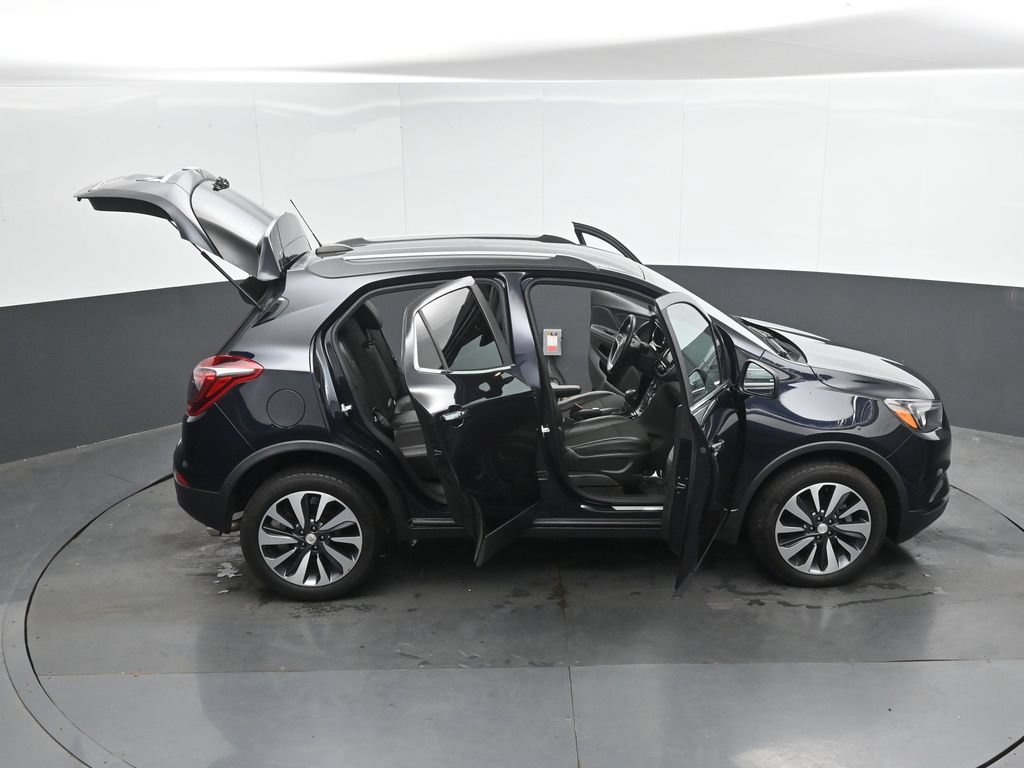 Used 2021 Buick Encore Preferred AWD/4WD image 48