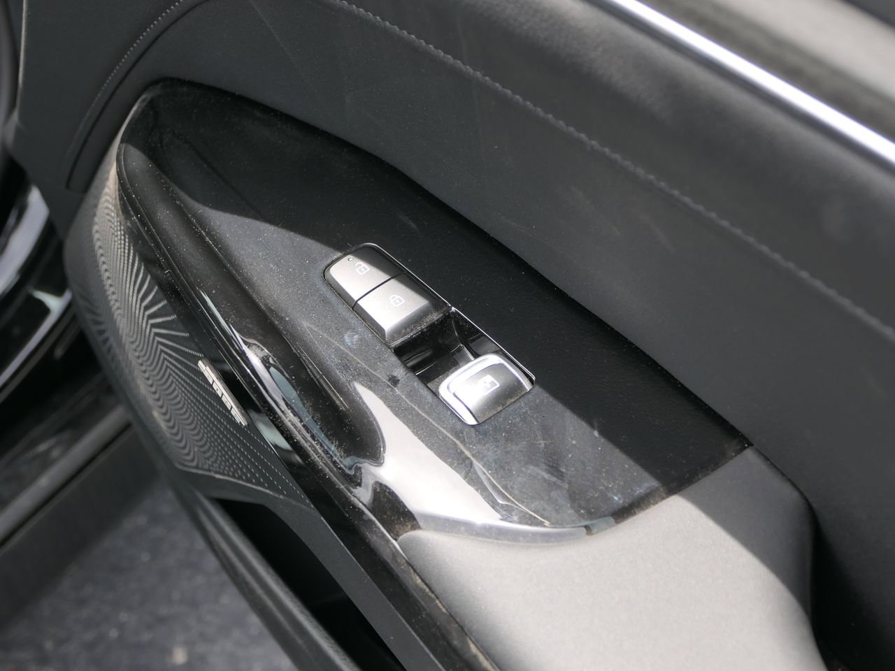 Used 2025 Kia K5 EX FWD image 26