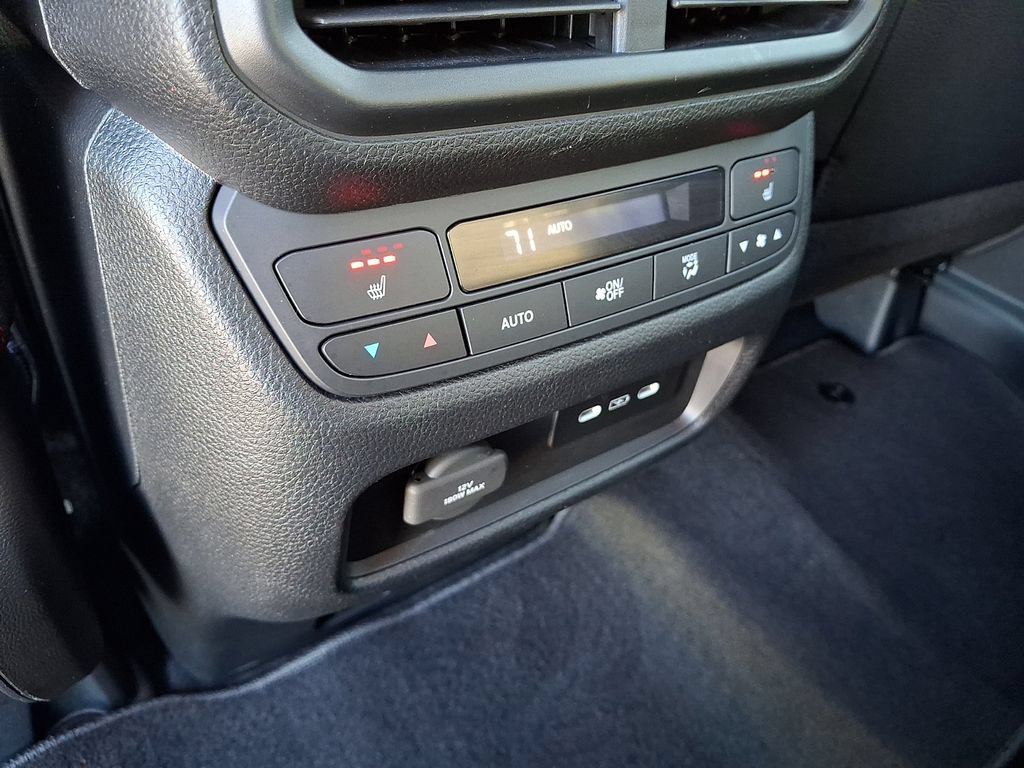 Used 2025 Honda Ridgeline Black Edition image 14