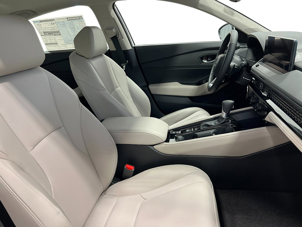 New 2025 Honda Accord Touring image 32