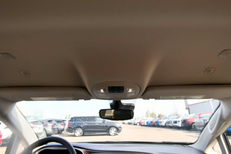 Used 2024 Chrysler Voyager LX FWD image 16