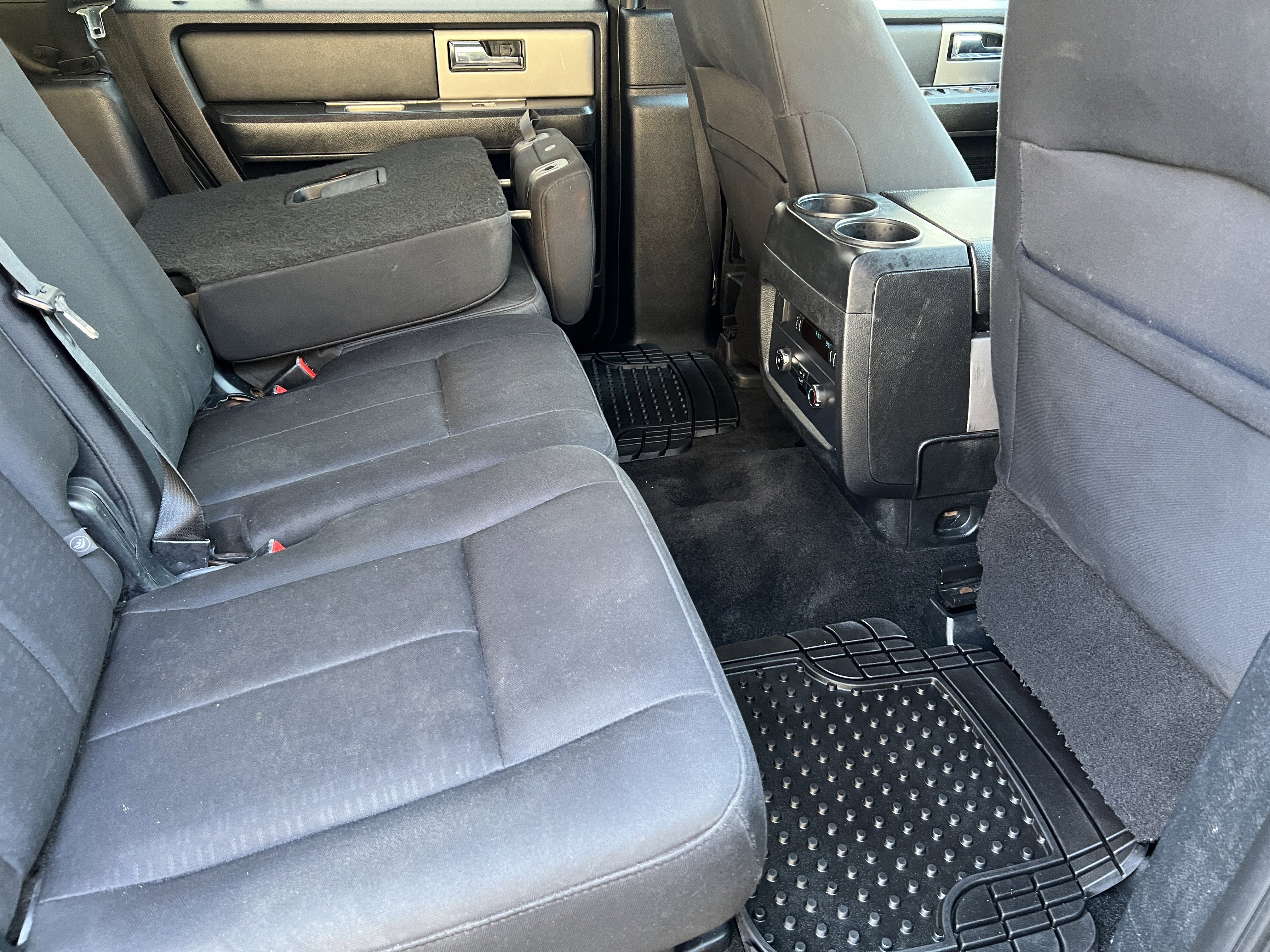 Used 2015 Ford Expedition XLT image 22