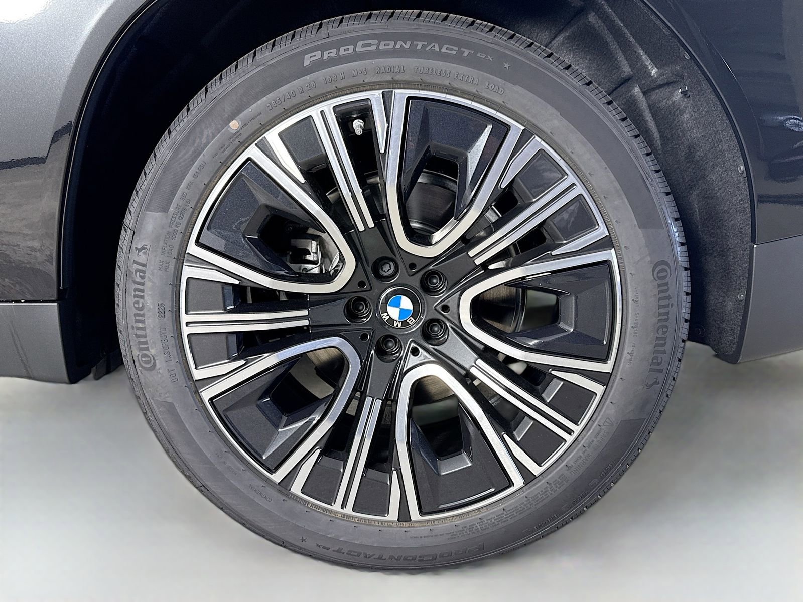 Used 2025 BMW X3 xDrive30i w/ Convenience Package image 31