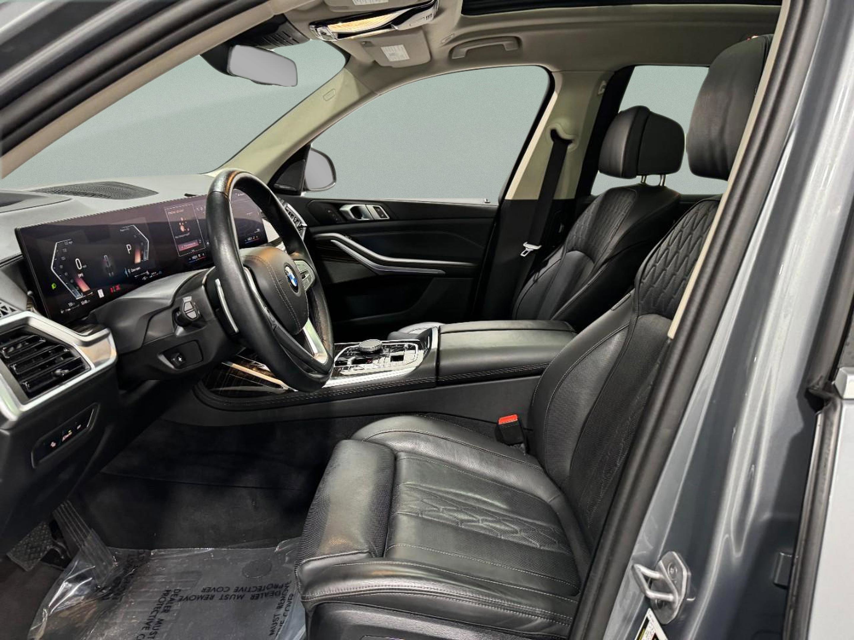 Used 2025 BMW X7 xDrive40i image 27